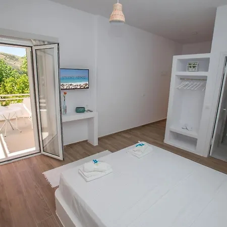 Apartament Lefkes Kea