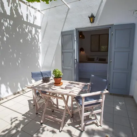Lefkes Kea Apartment