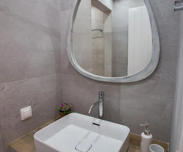 Lefkes Kea * Vourkárion